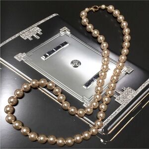 🌟 SALE $10 🌟 Vintage 1980’s Faux Glass Hand Knotted Champagne Pearl Necklace